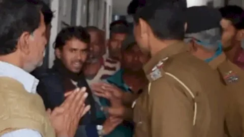 बिहार: दरभंगा में नाबालिग से प्राइवेट क्लीनिक में कंपाउंडर ने की छेड़खानी चप्पल से हुई पिटाई