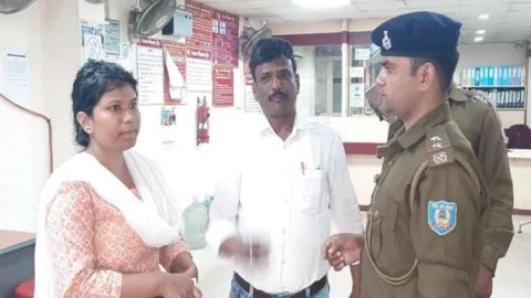 धनबाद: गोविंदपुर में ATM से निकासी करने पहुंची नेटवर्क इंजीनियर को झांसा देकर अकाउंट से 85 हजार उड़ाये
