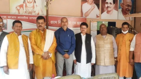 जमशेदपुर: खादी ग्रामोद्योग आयोग भारत सरकार द्वारा पूर्वोत्तर भारत के सदस्य का बिहार खादी ग्रामोद्योग संघ ने किया स्वागत