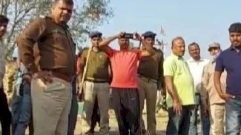 धनबाद: चिरकुंडा तालंडगा हाउसिंग कॉलोनी में विनोद झा की दिनदहाड़े गोली मारकर मर्डर