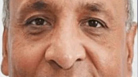 पश्चिम बंगाल: चुनाव आयोग ने डीजीपी वीरेंद्र को हटाया, पी नीरजनयन होगें स्टेट के नये पुलिस चीफ