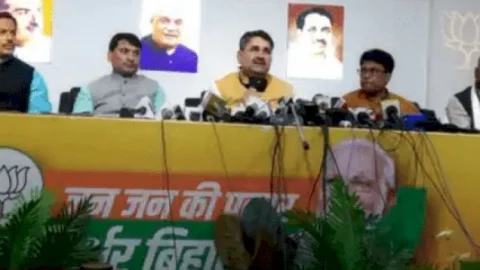 बिहार: मिनिस्टर रामसू रत राय  ने दी सफाई, कहा- दो दिन के अंदर माफी मांगे तेजस्वी, नहीं तो करेंगे मानहानि का केस