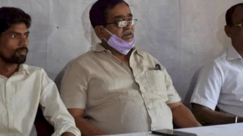 धनबाद: सिंह मेंसन के सिद्धार्थ गौतम पर 40 करोड़ की गाड़ियों को लूटने का आरोप,आंध्र प्रदेश की साईं श्री इंजीनियिरंग कंपनी ने पुलिस में किया कंपलेन