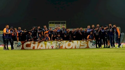 Ind vs Eng 3rd ODI: टीम इंडिया ने तीसरे मैच में इंगलैंड को इंग्लैंड को सात रन से हराया, इंडिया ने 2-1 से जीती वनडे सीरीज