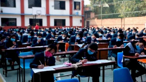 नेपाल में प्रदूषण के चलते चार दिनों के लिए सभी स्कूल और कॉलेज बंद