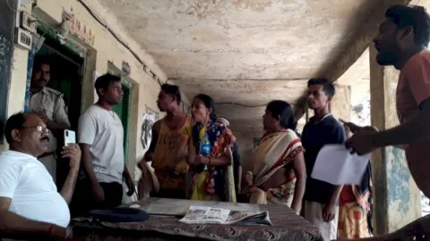 धनबाद: बीसीसीएल की बासुदेवपुर कोल डंप में हिंसक झड़प,दो गुट में जमकर मारपीट, कई जख्मी