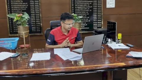 धनबाद: कोरोना संक्रमित पेसेंट का इलाज एवं कांटेक्ट ट्रेसिंग अत्यंत महत्वपूर्ण: डीसी