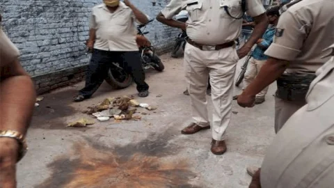बिहार: पटना में ठेला पर बम रखकर खाने लगा चाट, विरोध करने पर किया विस्फोट, भीड़ ने की पिटाई,पुलिस को सौंपा
