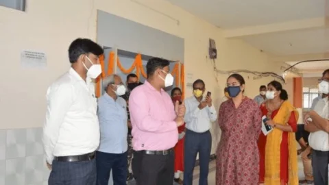 दुमका मेडिकल कॉलेज हॉस्पीटल में सीटी स्कैन व एचआरसीटी जांच शुरु, डीसी ने किया उद्घाटन