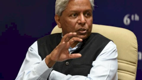 नई दिल्ली:अगर सतर्क रहा जाय तो रोका जा सकता है कोरोना की तीसरी लहर: प्रिसिंपल साइंटिफिक एडवाइजर विजय राघवन