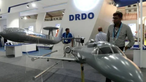 नई दिल्ली: कोरोना संक्रमण के इलाज में DRDO की दवा 2-DG का होगा इमरजेंसी यूज, DGCI ने दी मंजूरी