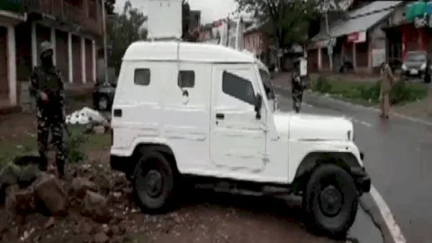 जम्मू-कश्मीर: अनंतनाग एनकाउंटर लश्कर-ए-तैयबा के तीनों लोकल आतंकी ढेर