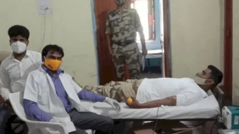 धनबाद: प्लाजमा डोनेट को आगे आये CISF जवान : डीआइजी