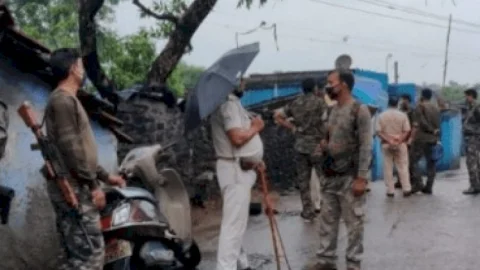 धनबाद: भौंरा में बच्चों की लड़ाई में दो गुट के बीच हिंसक झड़प, एक की मौत, तीन जख्मी