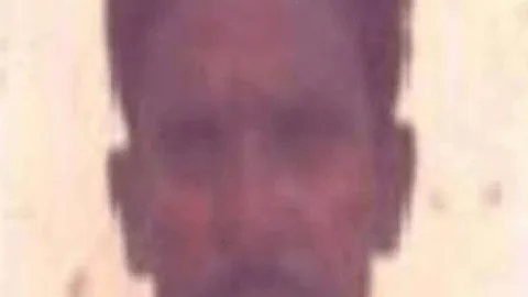 गिरिडीह: पांच लाख का इनामी नक्सली नुनूचंद महतो ने  पुलिस के सामने किया सरेंडर