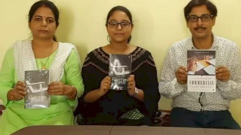 धनबाद: DPS की 10 वीं की स्टटूडेंट अंशिका ने लिखी द पेंटेड पोर्च नामक बुक 