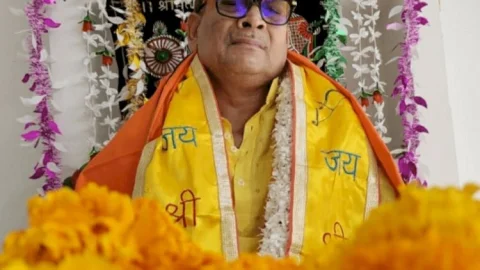 बिहार: पुलिस की नौकरी छोड़ पॉलिटिक्स में आने के बाद एक्स DGP गुप्तेश्वर पांडे अब अब अध्यात्म की दुनिया में 
