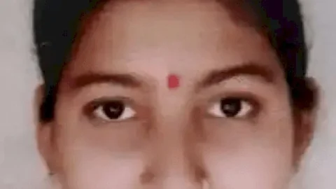 उत्तर प्रदेश: बलरामपुर में बीए की स्टूडेंट आरती तिवारी ने बनाया रिकॉर्ड, स्टेट की सबसे कम उम्र की होंगी जिला पंचायत अध्यक्ष 