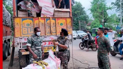 रामगढ़: एक ट्रक कमला पसंद गुटखा जब्त, अवैध रूप से भेजा जा रहा था रांची व जमशेदपुर 