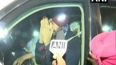 नई दिल्ली: नवजोत सिद्धू ने की राहुल गांधी व प्रियंका गांधी वाड्रा से से मुलाकात