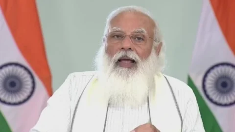PM मोदी की मिनिस्टर्स को नसीहत, सिर्फ काम पर रखें ध्यान,गैरजरूरी बयानबाजी और मीडिया की चकाचौंध से बचें