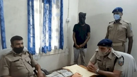 जामताड़ा के साइबर क्रिमिनलों ने राजस्थान के IAS अफसर के बैंक अकाउंट से उड़ाया 97 लाख रुपये, 14लाख कैश बरामद