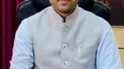 झारखंड: संदीप सिंह धनबाद व कुलदीप चौधरी बोकारो डीसी बने,स्टेट के 31 आइएएस अफसरों का ट्रांसफर