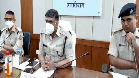 हजारीबाग: वाहन चोरी के इंटर स्टेट गैंग का खुलासा,10 क्रिमिनल अरेस्ट,दो स्कार्पियो समेत चार वाहन बरामद