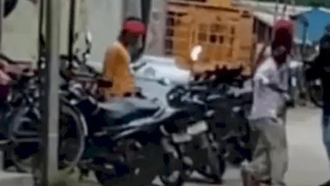 मुजफ्फरपुर: एसबीआइ रेपुरा बाजार ब्रांच में 6.80 लाख की डकैती, फायरिंग करते हुए भागे क्रिमिनल