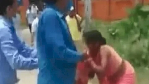 उत्तर प्रदेश: लखीमपुर में महिला प्रस्तावक के साथ बदसलूकी में CO व थाना प्रभारी सस्पेंड