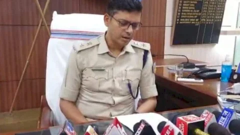 धनबाद: जरुरतमंद परिवार के बच्चों की ऑनलाइन पढ़ाई के लिए दान करें पुराने स्मार्टफोन,लैपटॉप: एसएसपी 