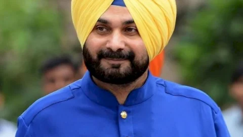 पंजाब:नवजोत सिंह सिद्धू दिल्ली तलब, हरीश रावत बोले- संगठन विस्तार को लेकर होगी चर्चा, वेणुगोपाल भी रहेंगे मौजूद