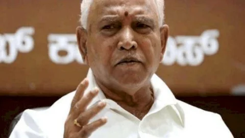 कर्नाटक: बी.एस. येदियुरप्पा का सीएम की कुर्सी छीनेगी! गैर विवादित सर्वमान्य चेहरे की तलाश में BJP