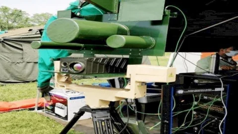 जम्मू-कश्मीर: DRDO का एंटी ड्रोन सिस्टम, इंटरनेशनल बोर्डर पर होगा ट्रेनिंग