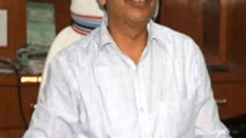 धनबाद: म्यूनिशिपल कमिश्नर मनोज कुमार व अपर नगर आयुक्त प्रदीप कुमार के खिलाफ दर्ज होगी FIR