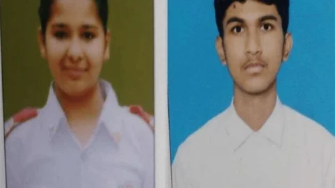 CBSE 10 वीं एग्जाम में  धनबाद के अदिति व मनीष को 500 में 499 नंबर, बने स्टेट टॉपर