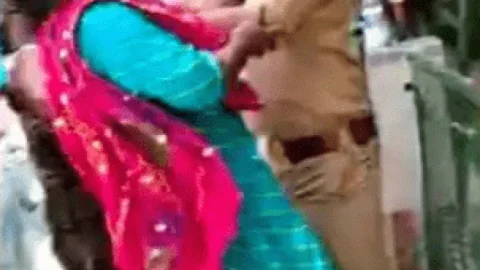 उत्तर प्रदेश: झांसी में कंपलेन लेकर पहुंची महिला को सब इंस्पेक्टर ने जड़ा थप्पड़, पुलिस स्टेशन में की अभद्रता, सस्पेंड