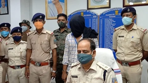 पलामू: पुलिस ने 18 घंटे में किया डबल मर्डर केस का खुलासा, आरोपी अरेस्ट