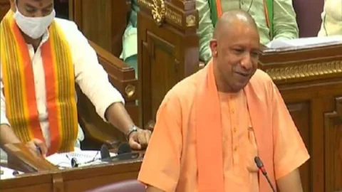 उत्तर प्रदेश:माफिया की जब्त जमीनों पर गरीबों के लिए बनेंगे आवास: योगी आदित्यनाथ