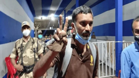 अफगानिस्तान के काबुल  में फंसे बोकारो के बबलू की सकुशल वापसी,तालिबानियों के खौफ से एक कमरे में था बंद..