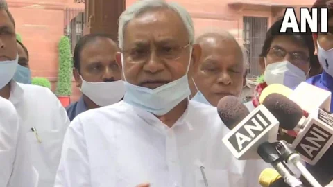 जातीय जनगणना को लेकर PM मोदी से मिले बिहार के सीएम नीतीश कुमार, बोले- पीएम ने नहीं किया इनकार