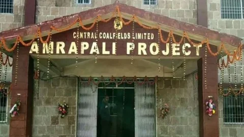 देश के दर्जनभर ठिकानों पर CBI रेड, CCLके आम्रपाली प्रोजेक्ट 83.63 करोड़ के कोल घोटाला मामले में कई दस्तावेज बरामद