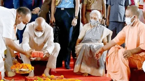 उत्तर प्रदेश: प्रसिडेंट राम नाथ कोविन्द ने महायोगी गोरखनाथ यूनिवर्सिटी का किया लोकार्पण