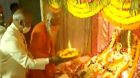 अयोध्या: राष्ट्रपति राम नाथ कोविन्द ने किये रामलला के दर्शन, रामायण कान्क्लेव का शुभारंभ
