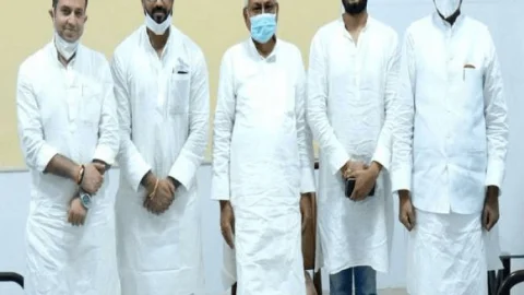 बिहार : CM नीतीश कुमार और पशुपति कुमार पारस की मुलाकात, चिराग पासवान के लिए टेंशन
