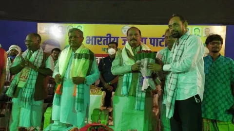 जमशेदपुर: बाबूलाल और रघुवर  ने हेमंत सरकार पर साधा निशाना, बीजेपी अनुसूचित जनजाति मोर्चा का  सम्मेलन