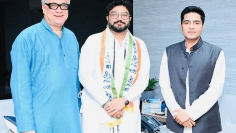 पश्चिम बंगाल: ममता ने दिया बीजेपी को बड़ा झटका, एमपी बाबुल सुप्रियो तृणमूल कांग्रेस में शामिल