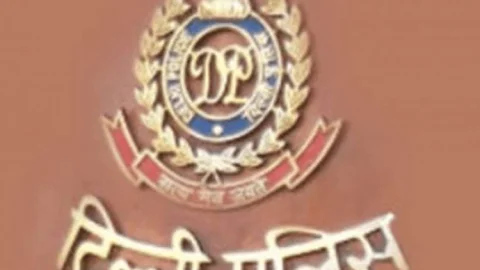 दिल्ली पुलिस के 40 सीनियर IPS अफसरों का ट्रांसफर, दीपेंद्र पाठक बने स्पेशल सीपी लॉ एंड ऑर्डर