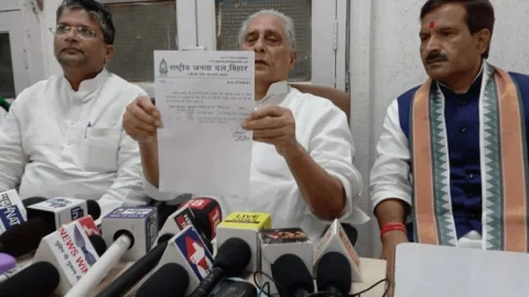 बिहार: RJD ने  कुशेश्वरस्थान से गणेश भारती व तारापुर से अरुण साह को दिया टिकट, कांग्रेस भी देगी कैंडिडेट