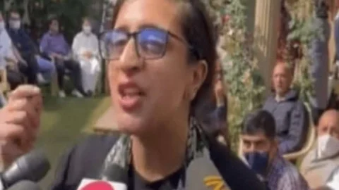 जम्मू-कश्मीर: माखनलाल बिंदरू की बेटी ने आतंकवादियों को ललकारा, कहा-कायर दम है तो सामने आओ